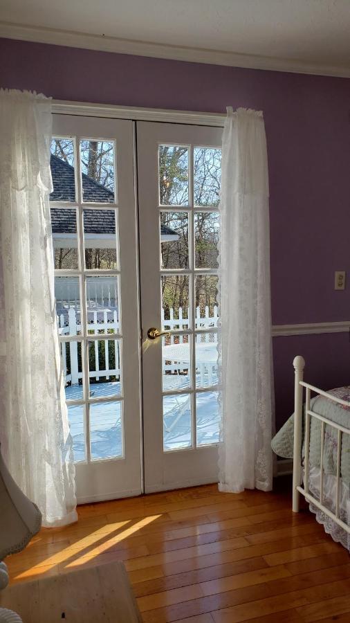 Blue Heaven Bed & Breakfast ブルーリッジ山脈 エクステリア 写真