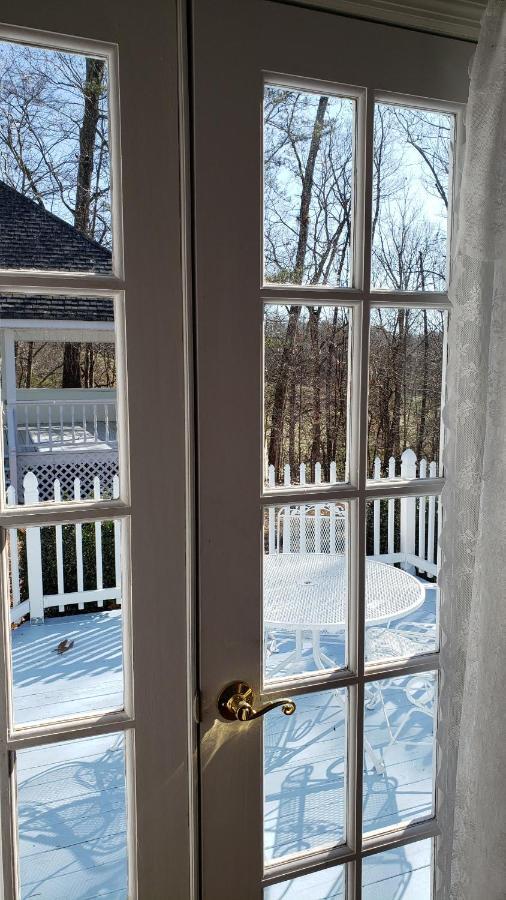 Blue Heaven Bed & Breakfast ブルーリッジ山脈 エクステリア 写真