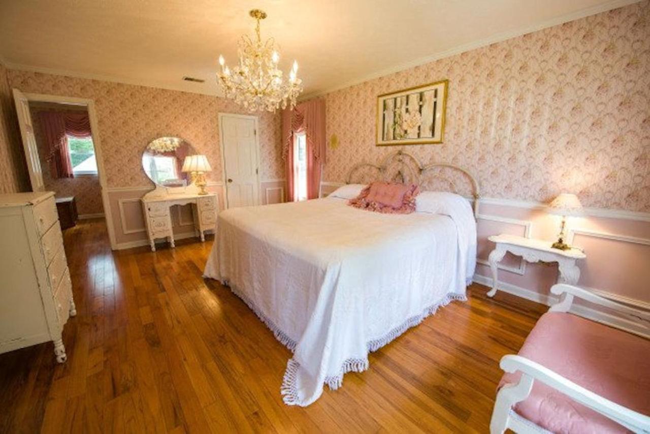 Blue Heaven Bed & Breakfast ブルーリッジ山脈 エクステリア 写真
